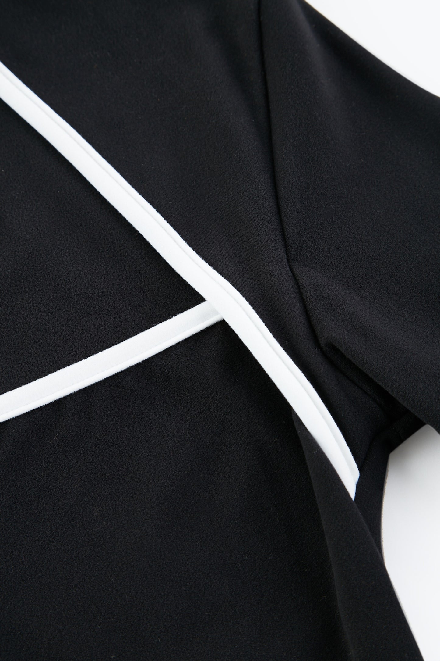 Neo Quuen Long Sleeve Top