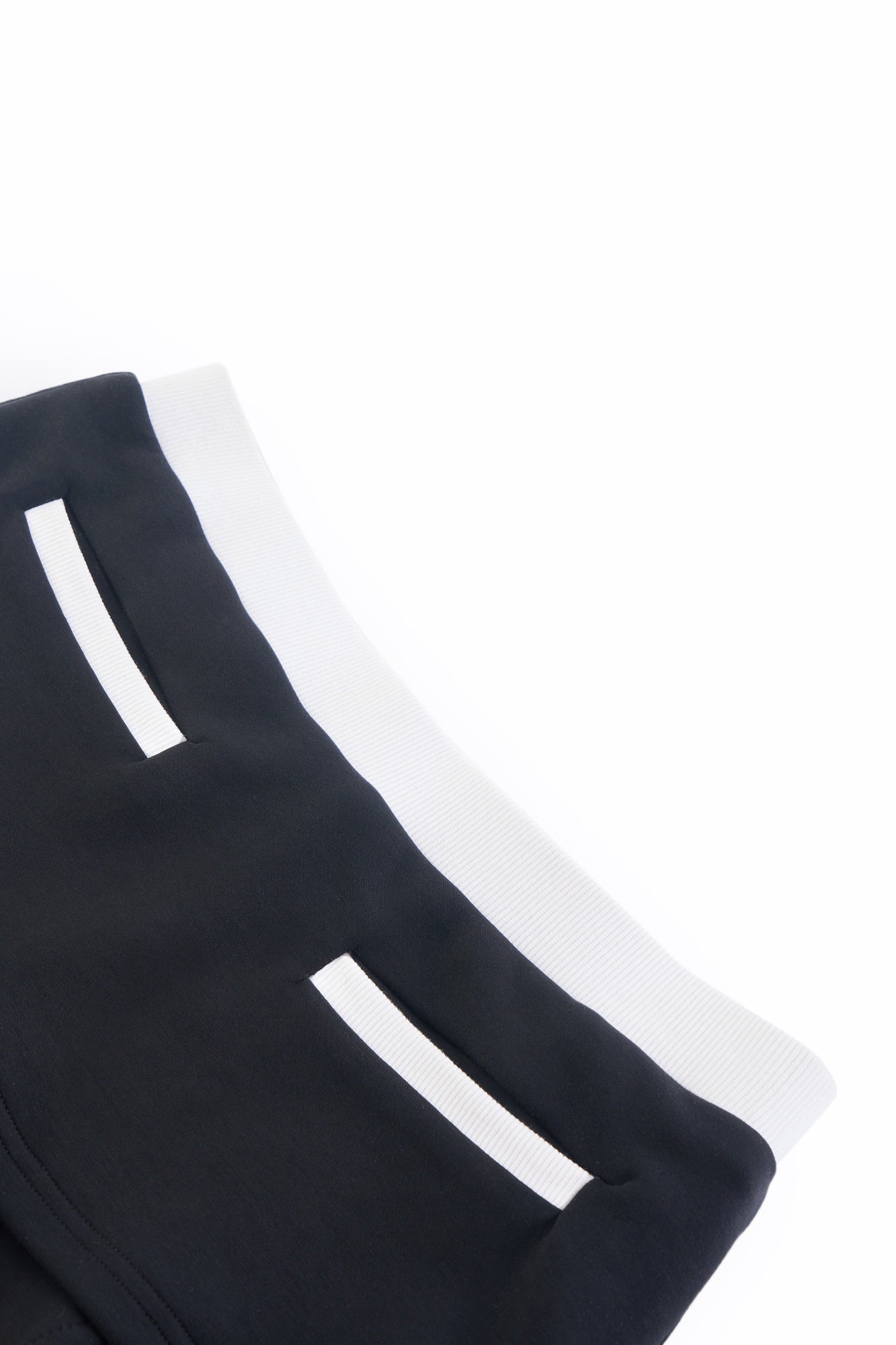 Contrast Trim Mini Skirt
