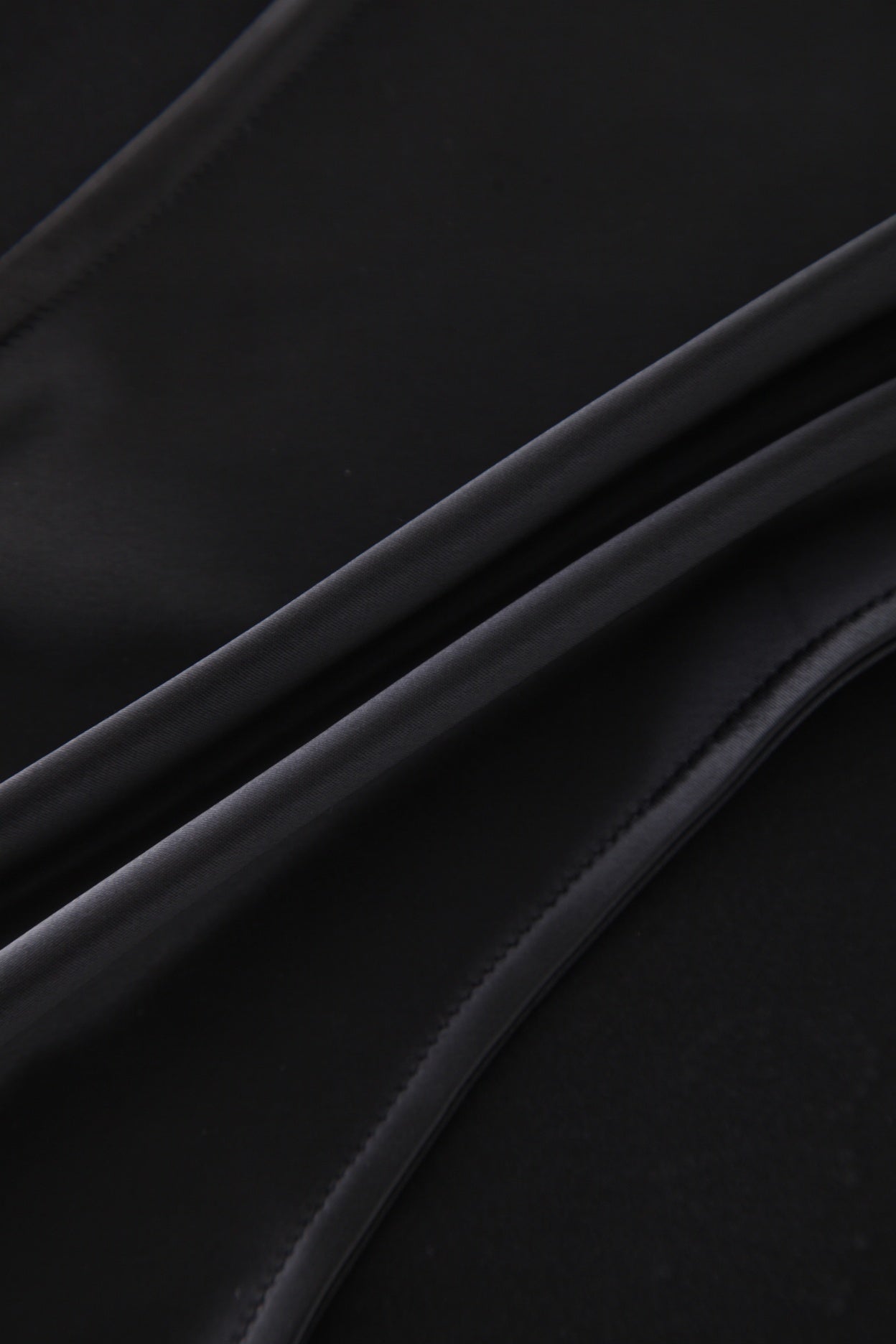 sai logo satin hotfix strapless top